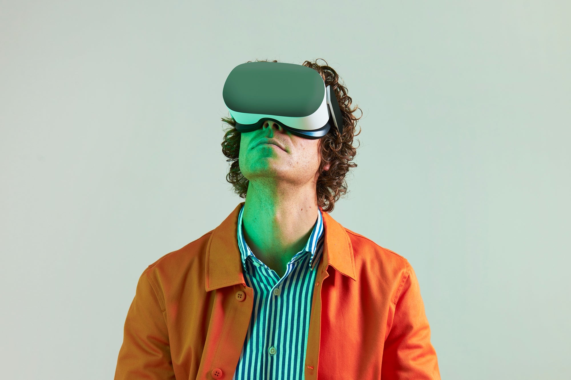 Exploring how virtual reality is changing startups |  businessman